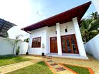 Brand-New House - Modern Architecture Piliyandala Off Polgasowita Rd