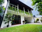Brand-New House With 5 Bedrooms - Hokandara Talawathugoda