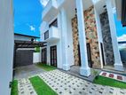 Brand-New House With a Swimming Pool Piliyandala - CASH SPECIAL PRICE