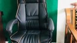 Brand new Leather Boss office chair AK190