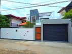 Brand New Luxurious Two Storey Quality House in Piliyandala