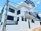 Brand New Luxury 03 Storey House for Sale in Pannipitiya
