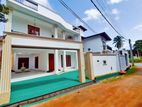 Brand New Luxury 03 Storey House In Piliyandala Town Area