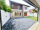 Brand New Luxury 2 Story House for Sale in Piliyandala