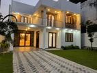Brand-New Luxury Family Home for Sale in Athurugiriya