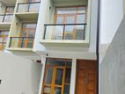 Brand New Luxury House (condominium property)- Nugegoda,Delkanda