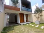 Brand New Luxury House for Sale in Pelawaththa