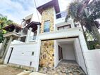 Brand New Luxury House For Sale In Piliyandala Kesbewa