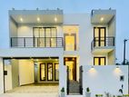 Brand New Luxury House For Sale Kahathuduwa