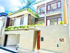 Brand new Luxury House for sales in Hokandara Road, Pannipitiya