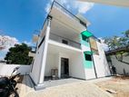 Brand New Luxury House In Athurugiriya