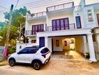 Brand New Luxury Three-Storey Quality House in Polgasowita Piliyandala