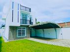 Brand-New Luxury Two-Storey House for Sale – Piliyandala