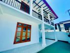 BRAND NEW LUXURY UPSTAIRS HOUSE PILIYANDALA