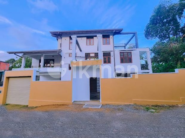 Brand new Modern 03 story House For Rent in Kadawatha, Gampaha