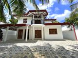 Brand-New Modern House - Homagama Meegoda 100 m to High-Level Rd