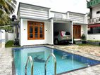 Brand-New Modern House With Swimming Pool - Kesbewa / Piliyandala