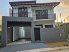 Brand New Modern super 2 Story House-piliyandala