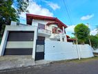 Brand New Mordern House in Batuwandara
