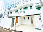 Brand New Mordern Luxury House - Kothalawala