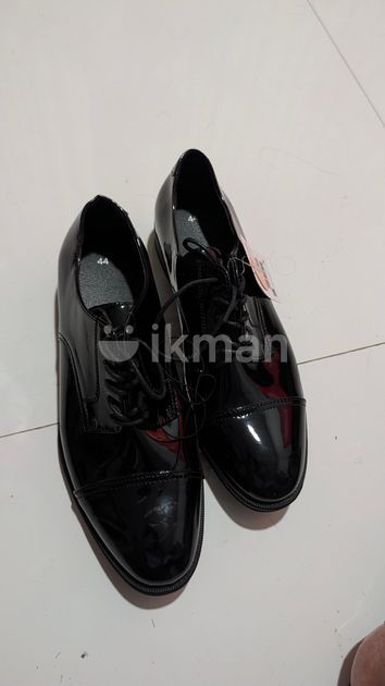 Post Cap Styles Brand New Piazza Italia Men's Glossy Cap-Toe Dress Shoes for Sale in ...