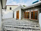 Brand New Semi Luxury House for Rent in Wattala
