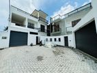 Brand New solid super luxury 2 Story House-piliyandala