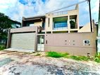 Brand New solid super luxury 2 Story House-piliyandala