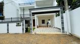 Brand New solid super luxury 2 Story House-piliyandala