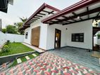 Brand New solid super luxury House-piliyandala