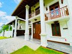 Brand new super house in PILIYANDALA TOWN near by the colombo road