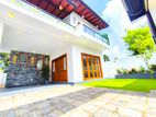 Brand New Super Luxury 4BR House For Sale In Thalawathugoda Hokandara