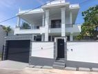 Brand New Super Luxury House for Sale in Kahathuduwa
