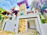 Brand New Super Luxury Three-Storey House For Sale In Piliyandala