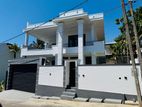 BRAND NEW SUPER LUXURY TWO STORY HOUSE FOR SALE IN PILIYANDALA .