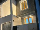 BRAND NEW TWO STORY LUXURY HOUSE FOR LEASE AT KOLONNAWA.NOT SALE