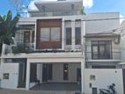 brand super luxury house for sale with Fully furnitured Battaramulla