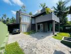 BrandNew Condition Box Shaped Architect Designed House Sale in Homagama