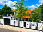 Bricks Walls - 14 Perch Luxury House For Sale in Gorakapitiya
