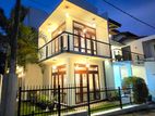 Bricks Walls Luxury House For Sale Mattegoda (11.5 Perches)