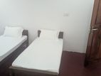 Building for Rent 12 Rooms with Attached Toilets Colombo 4