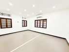 Building For Rent in Colombo 7 - EC183
