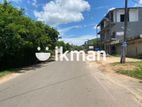 Building for sale in Dambulla ( දඹුල්ල ආර්ථික මධ්‍යස්ථානය අසළින්)