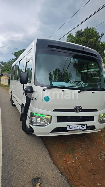 Bus For Hire With 21 Seats Mini Coach for Sale in Battaramulla | ikman