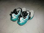 CA Cricket Shoes size 8/ 42