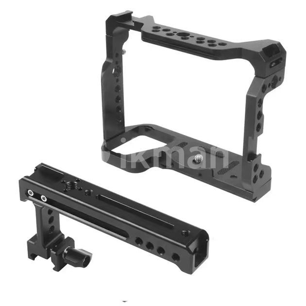 Camera cage with handle for mirrorless cameras for Sale in Colombo 11