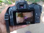 Canon 200D