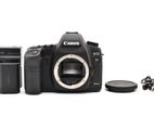 canon 5D mark 2 DSLR body with lens