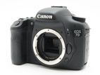 canon 7D DSLR body with lens