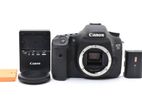 canon 7D DSLR body with lens